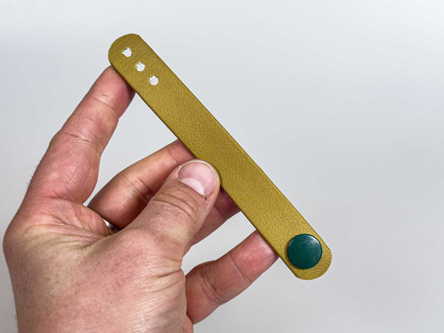 Belt Loop - Limited Edition | Brass - Green Dot